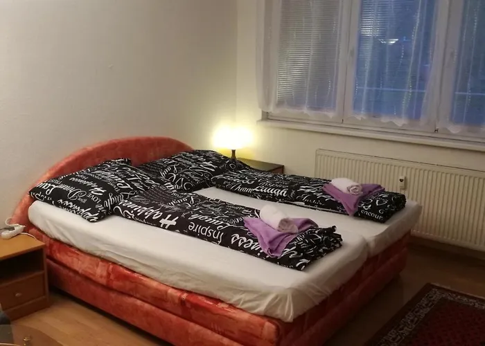 Flat For 2 People, Wifi 아파트